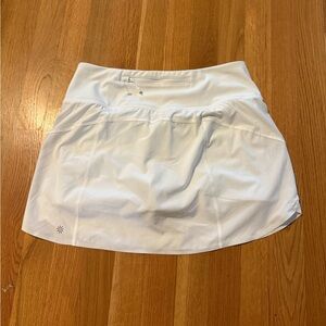 Women's White Athleta Skirt size small